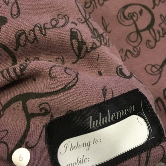 Lululemon Scuba Hoodie Manifesto Script - Picture 4 of 4